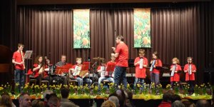 Jugend singt und musiziert im Bürgerhaus 2016
